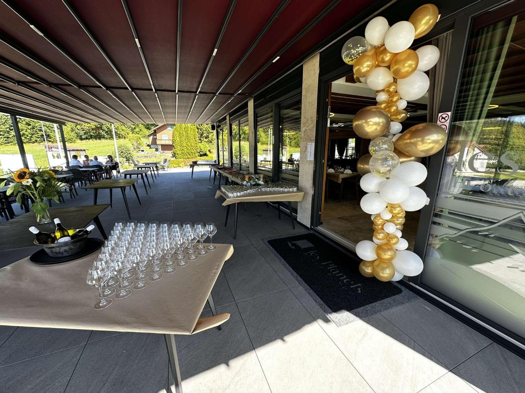 Hotel Restaurant & Spa Les Planets Les Rasses Buitenkant foto