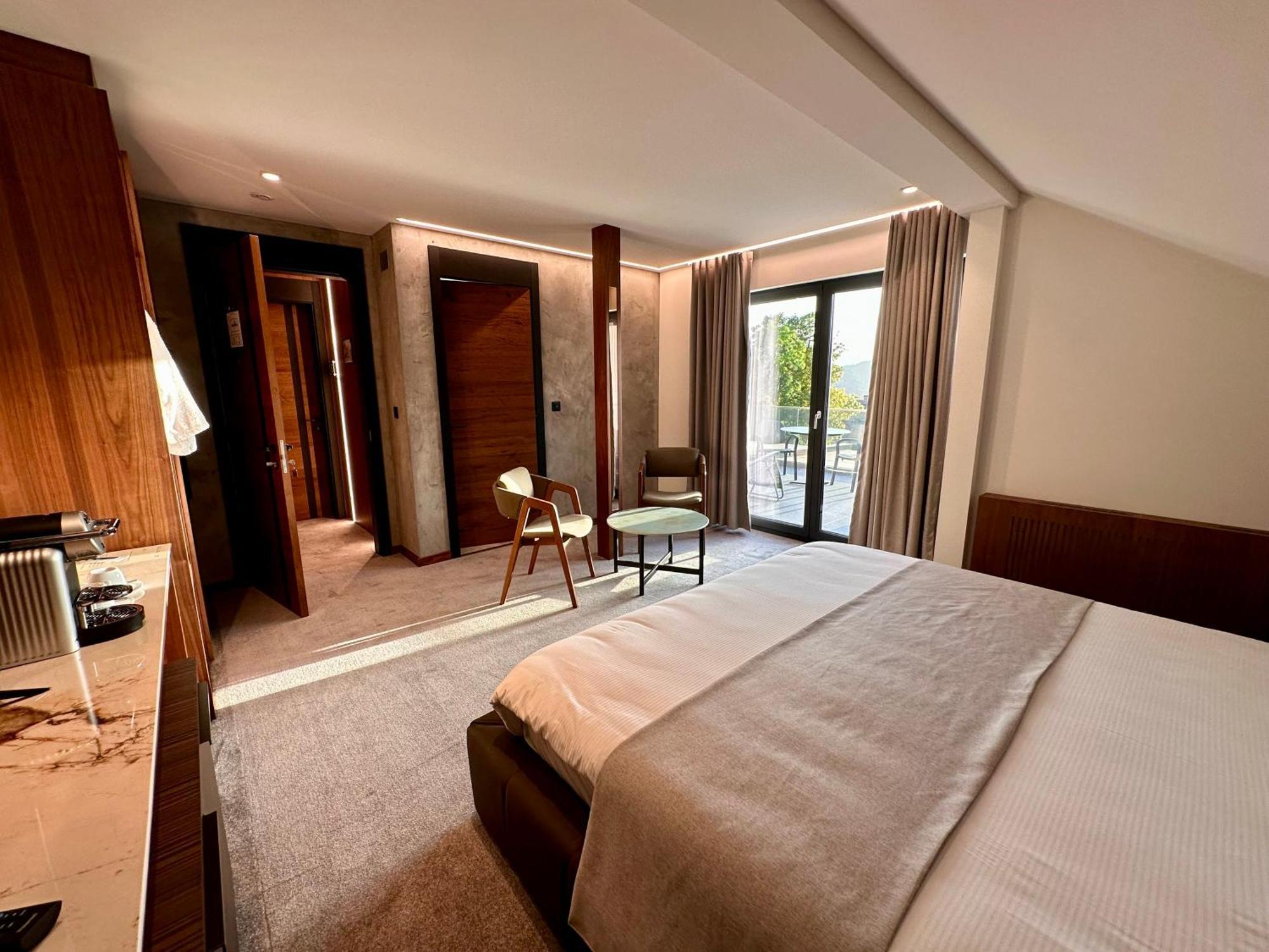 Hotel Restaurant & Spa Les Planets Les Rasses Buitenkant foto